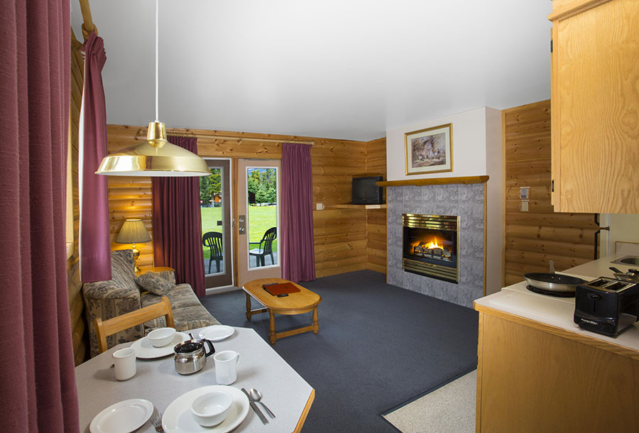 Jasper Deluxe Log Chalet for 2 persons Becker’s Chalets